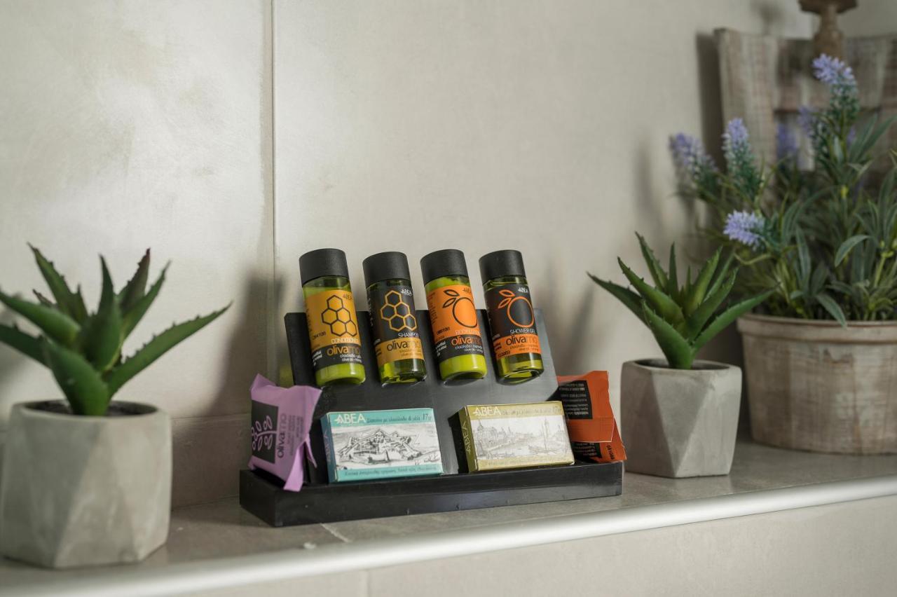 Floral Beach Apt With Lux Extras & Special Treats Kolimvárion Exteriér fotografie